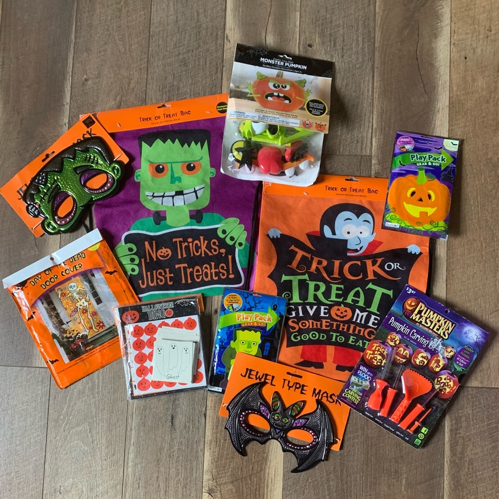 REVISED 10 pc Halloween Fun Bundle